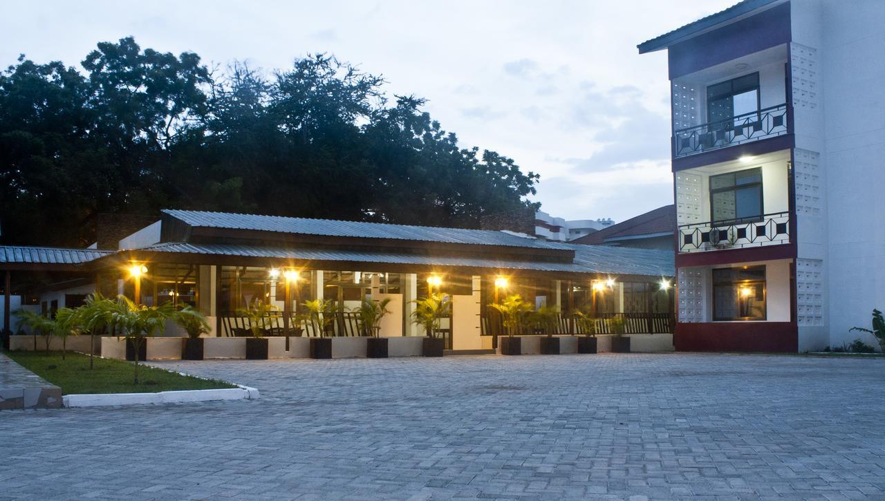 Consir Executive Lodge Аккра Экстерьер фото