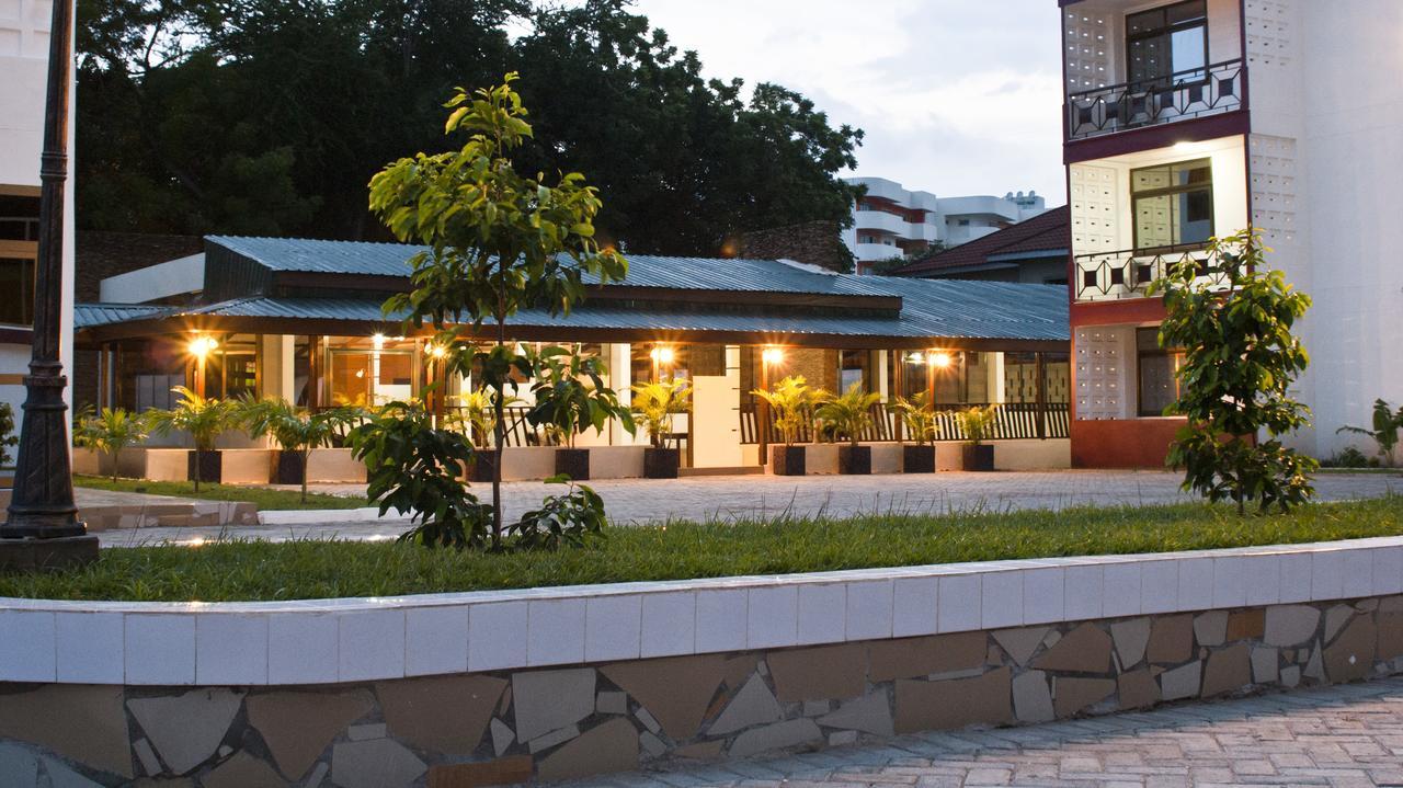 Consir Executive Lodge Аккра Экстерьер фото