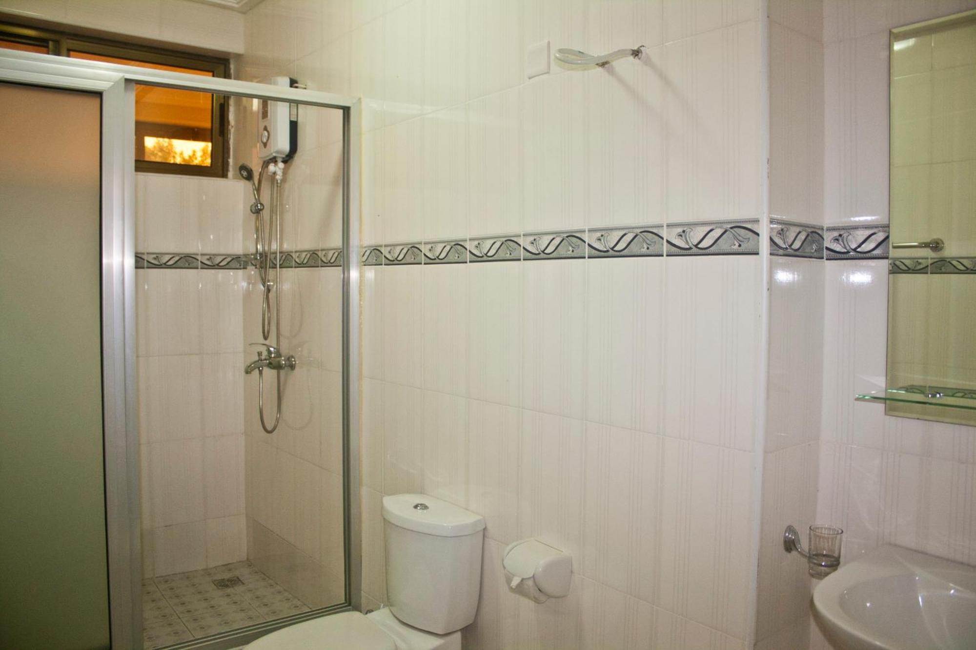 Consir Executive Lodge Аккра Экстерьер фото