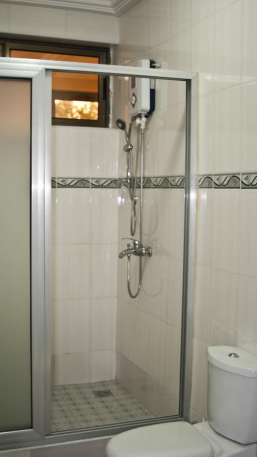 Consir Executive Lodge Аккра Экстерьер фото